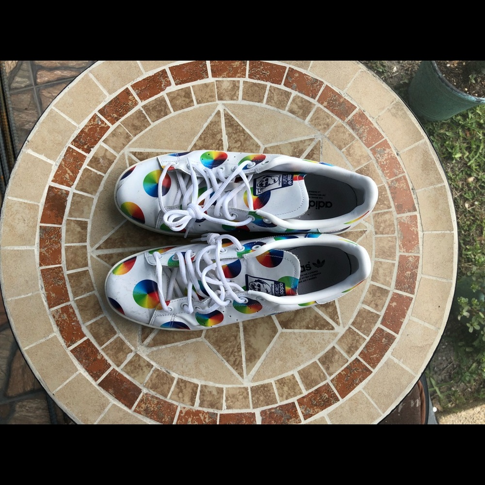 Men’s sneakers size 11.5